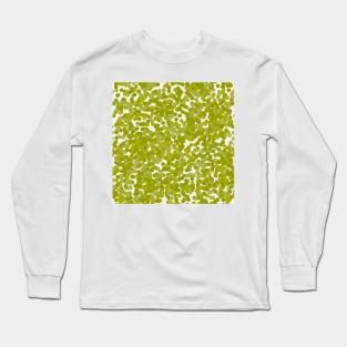 Green dots over cream background Long Sleeve T-Shirt